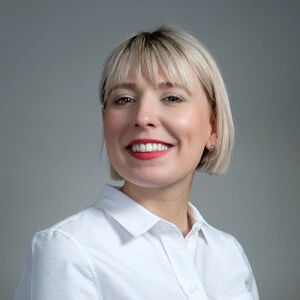 Cecile - L'Agence BDOR, Partenaire de votre épargne Cecile - L'Agence BDOR, Partenaire de votre épargne